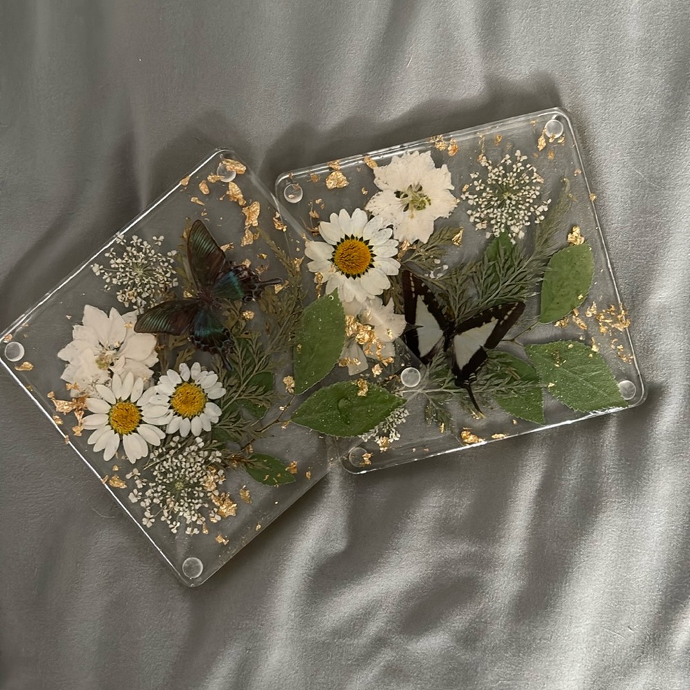 Hand made resin coaster set